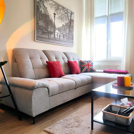 Cozyhome In Old Town, Presidential Apartment Bratislava Exterior photo